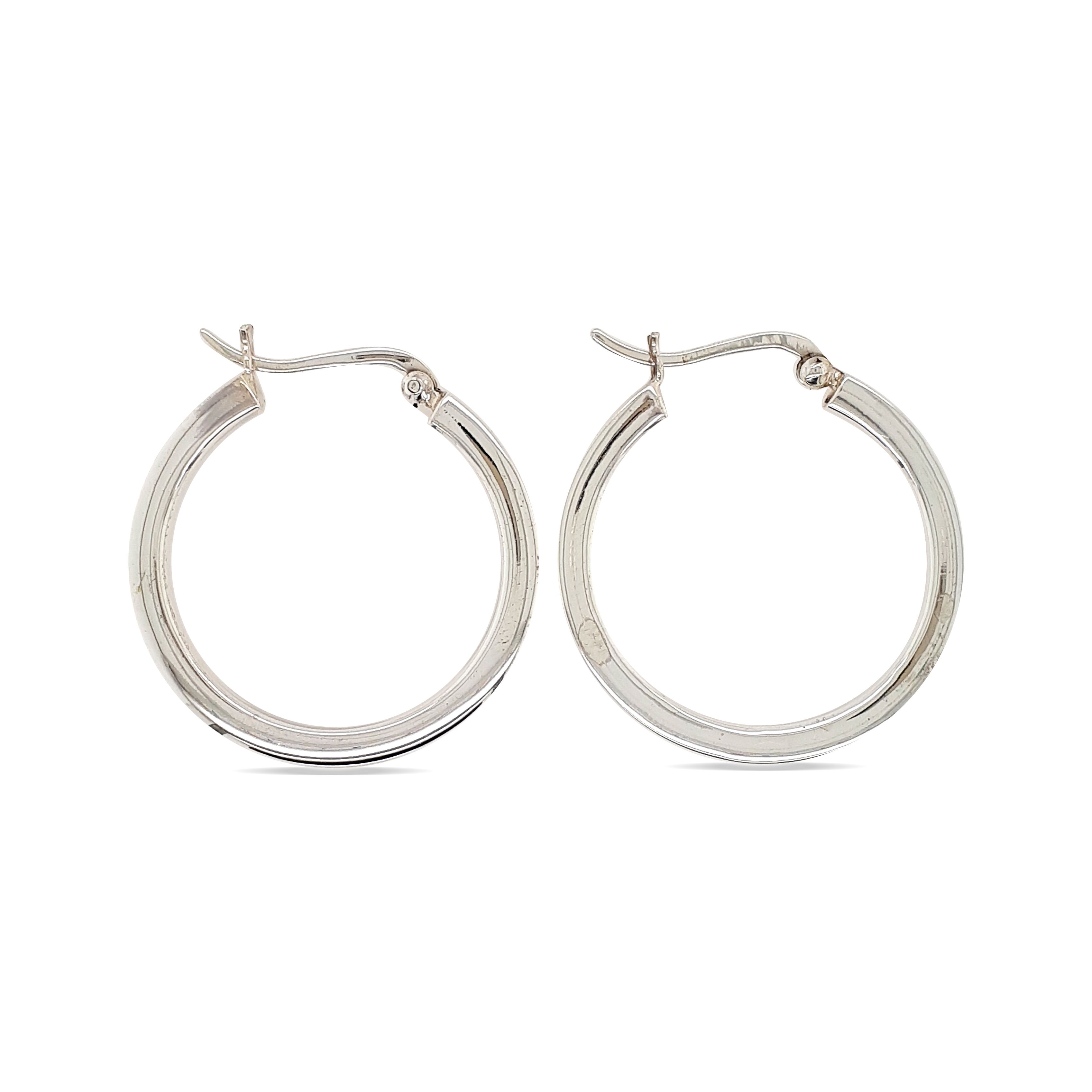 EARRING S/S MED RND HOOP