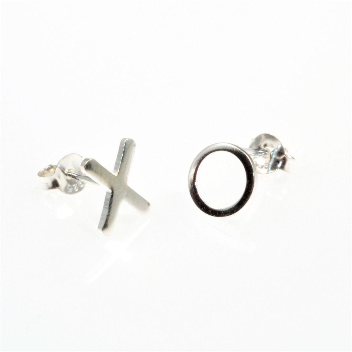 EARRINGS S/S X O STUDS